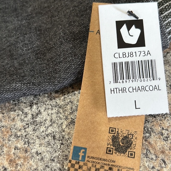 Burn Side hoodie, size large - Picture 8 of 9